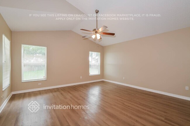 Building Photo - 802 Kamchatka Ct