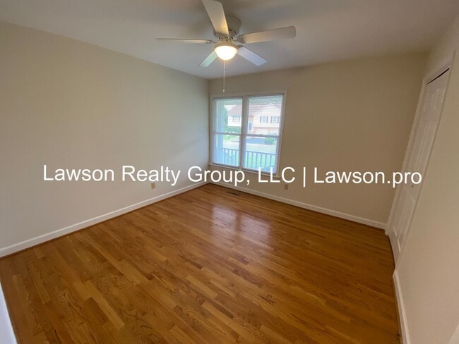 Building Photo - Spacious Hollins Four Bedroom w/ Finished Basement