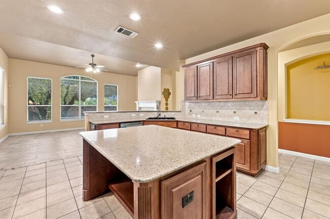 Building Photo - 2909 Arbor Ct