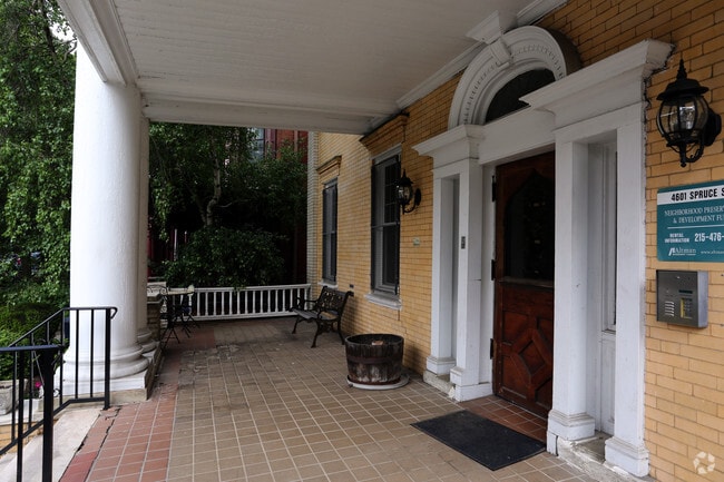 Exterior - 4601 Spruce St