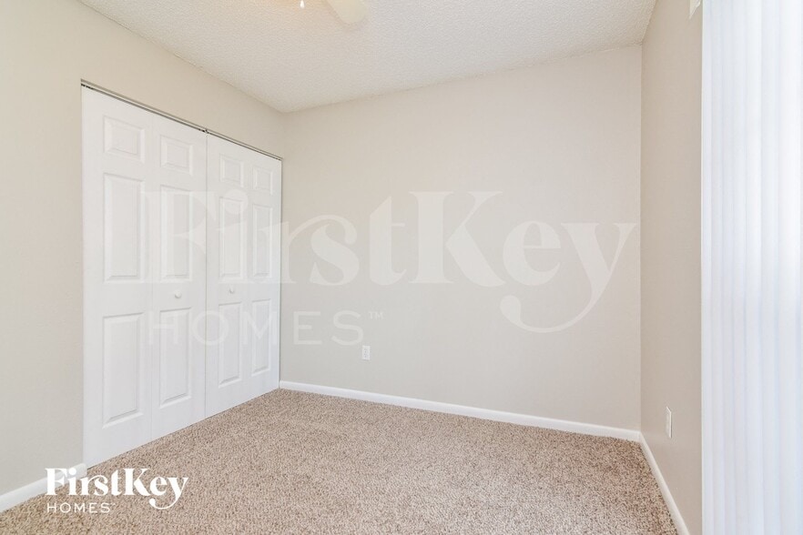 Building Photo - 4071 Forecast Dr