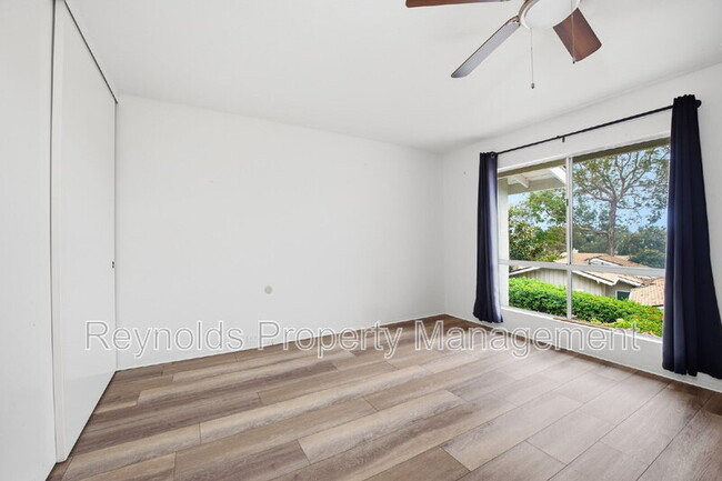 Building Photo - 2279 Caminito Cabala