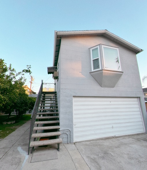 Building Photo - 1054 Winchester Ave