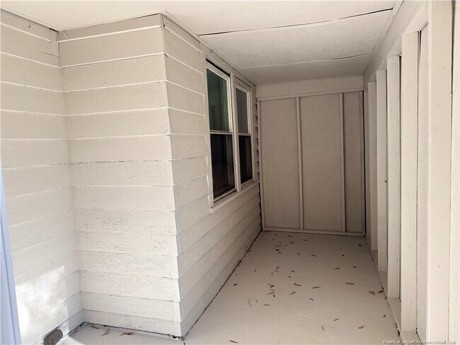 Building Photo - 307 Hawthorne Rd