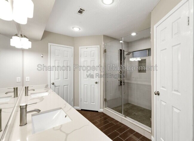 Building Photo - 6307 Jadecrest Dr