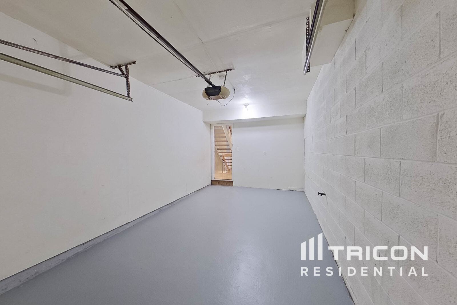 Building Photo - 381 Fieldstone Ct
