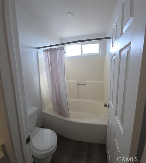 Building Photo - 17051 Fern St