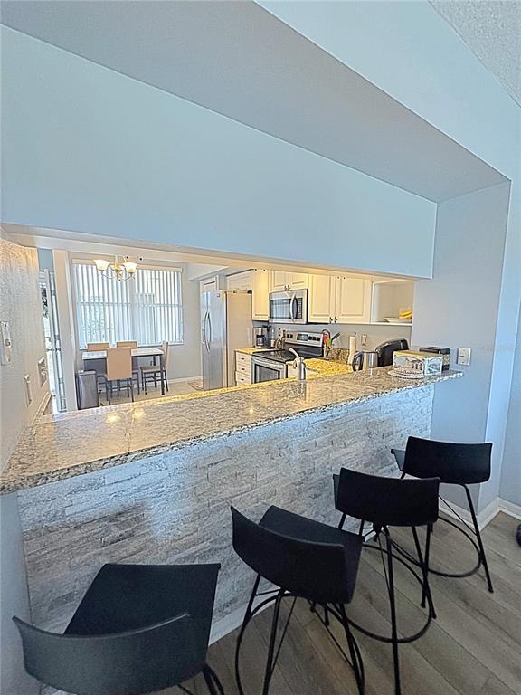 Building Photo - 1200 Country Club Dr