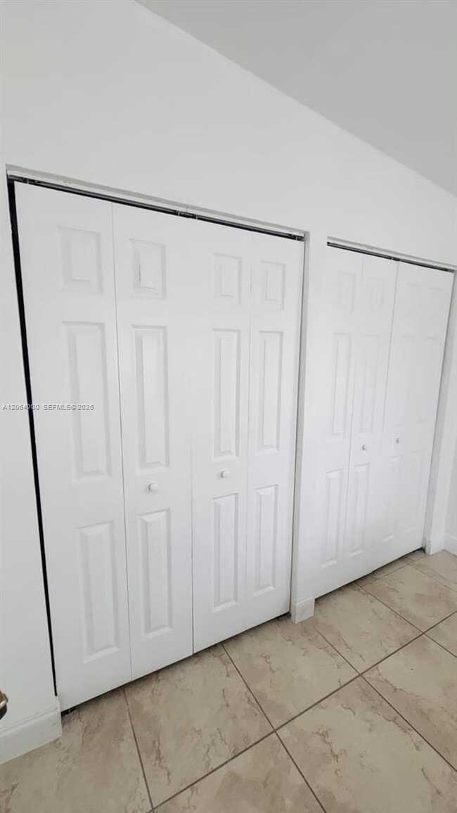 Building Photo - 11340 SW 48th St