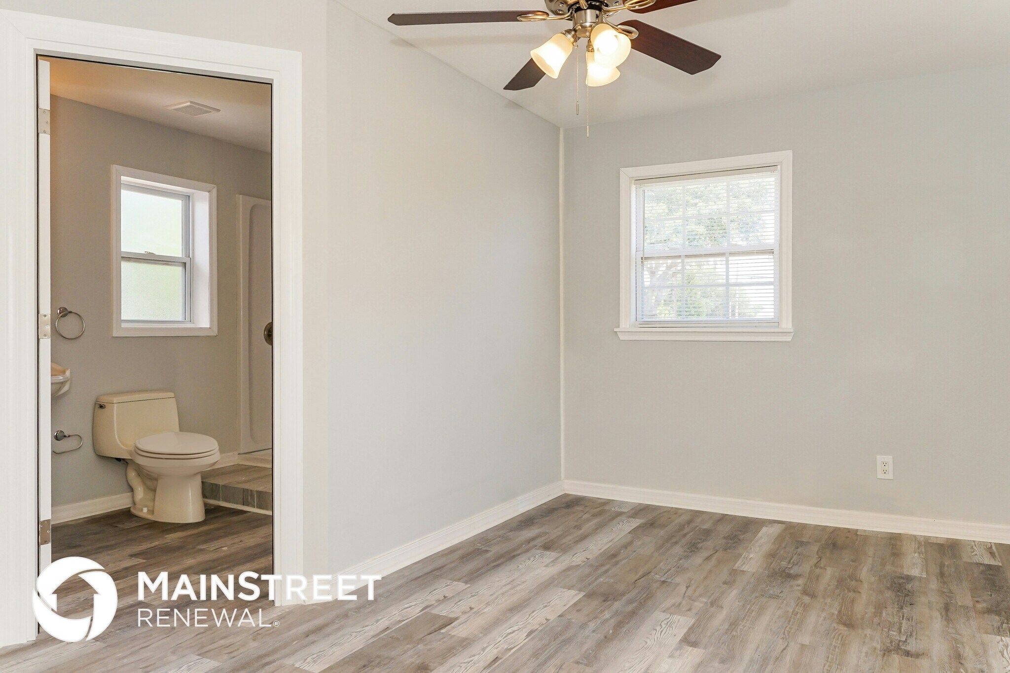 Building Photo - 165 Tiki Dr