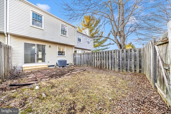 Building Photo - 6237 N Steamboat Way