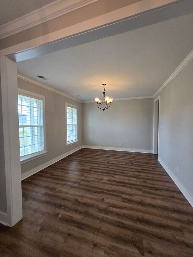Building Photo - Modern and Spacious 4 bedroom home in Olive Branch for Lease