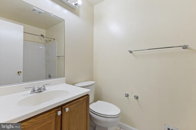 Building Photo - 14061 Oxbridge Inn Ct