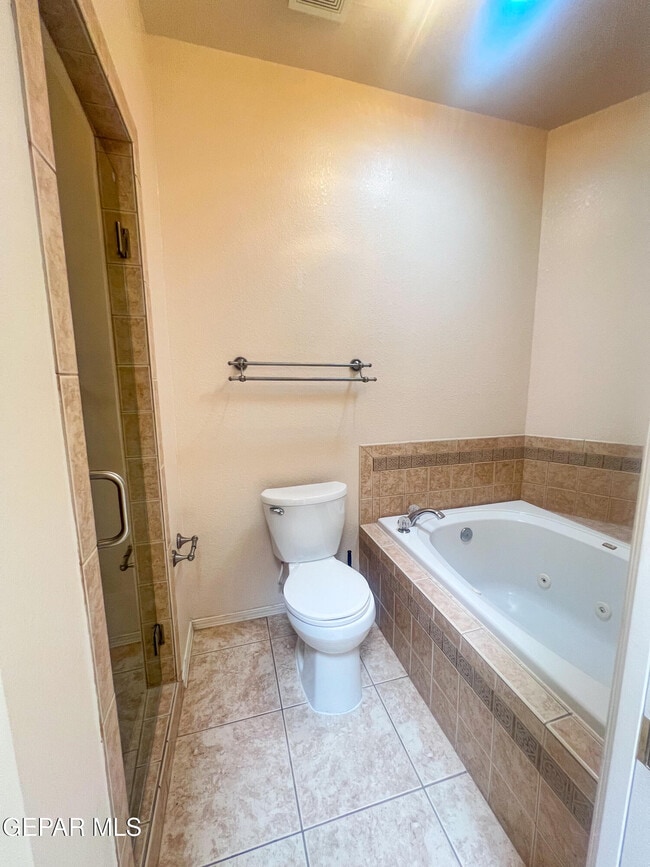 Building Photo - 10726 White Sands Dr