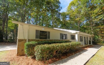 Building Photo - 125 Brooks Dr