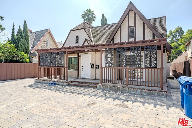 Building Photo - 5430 Monroe St