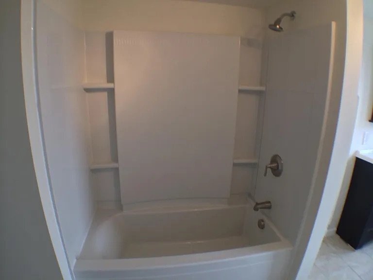 Building Photo - 5647 Hampton St