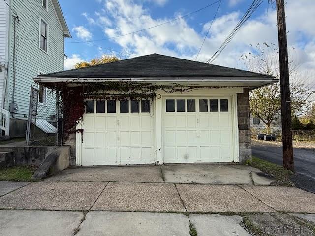 Building Photo - 217 Bond St