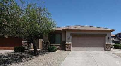 Building Photo - *GATED ENTRY*PRIME LOCATION*