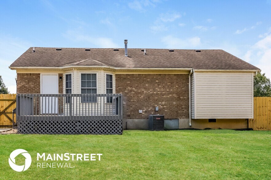 Building Photo - 388 Tecumseh Dr