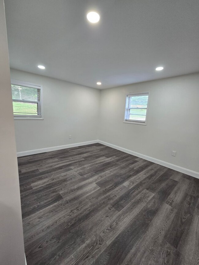 Building Photo - 108 Potomac Cir