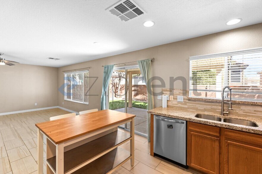 Building Photo - 1308 Mt Hamilton