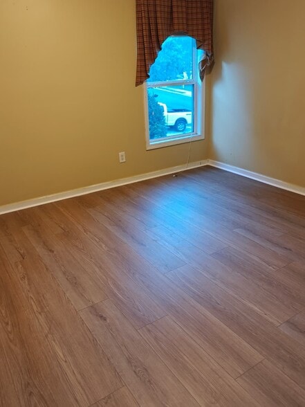 Building Photo - 4755 Stonehaven View