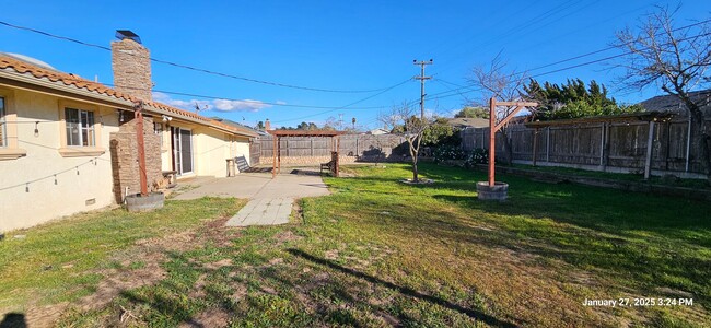 Building Photo - Orcutt Single Story Ranch Style Home with ...