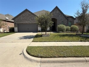 Building Photo - 2113 Caroline St