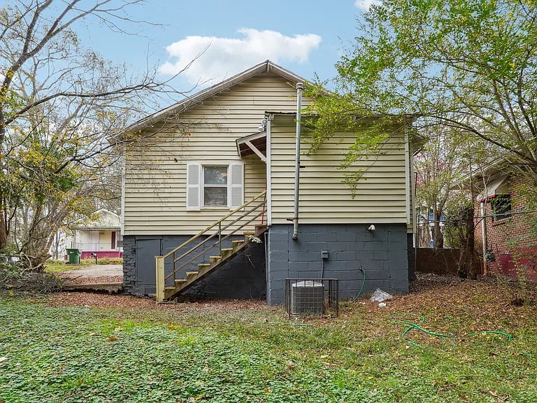 Building Photo - 562 Grant St SW