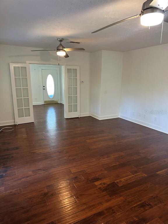 Building Photo - 1614 N Osceola Ave