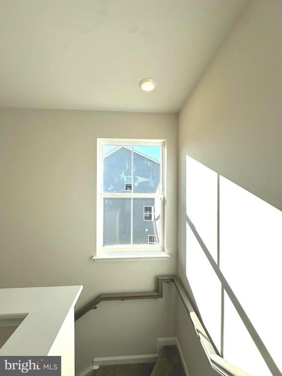 Building Photo - 317 Short Br Dr