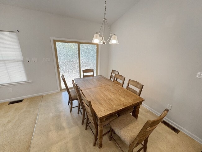 Building Photo - Stylish Living with Gas Cooking, Screened ...