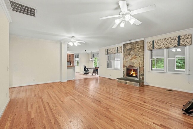 Building Photo - Ultimate Aviation Estate: Luxury 1-Level Living on 5+ Acres Near Downtown Fredericksburg