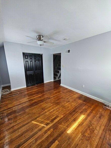 Building Photo - 6309 Longfellow St