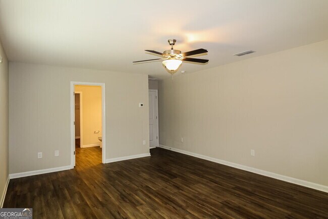Building Photo - 4261 Kendrick Cir