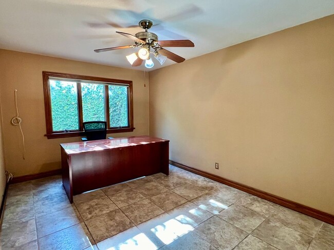 Building Photo - 2136 N Pami Cir