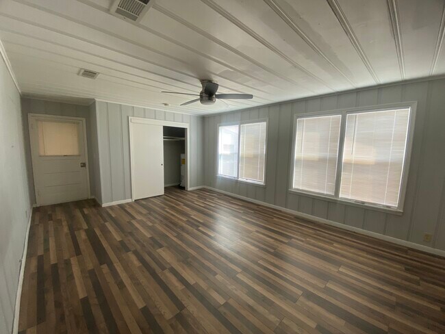 Building Photo - 3708 Kimbo Rd