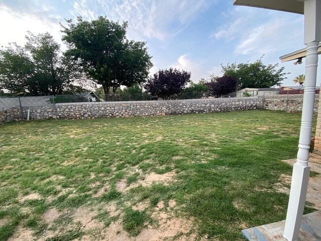 Building Photo - 10801 Havenrock Dr