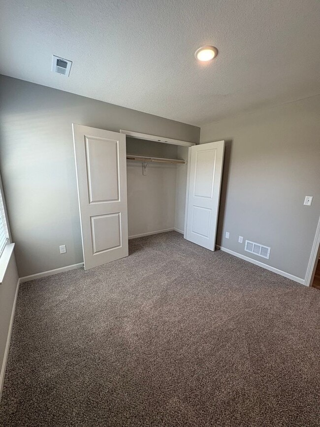 Building Photo - 631 Fall Meadow Ln