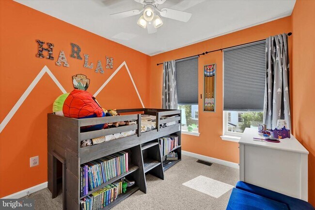 Building Photo - 7650 Lyndon Ct