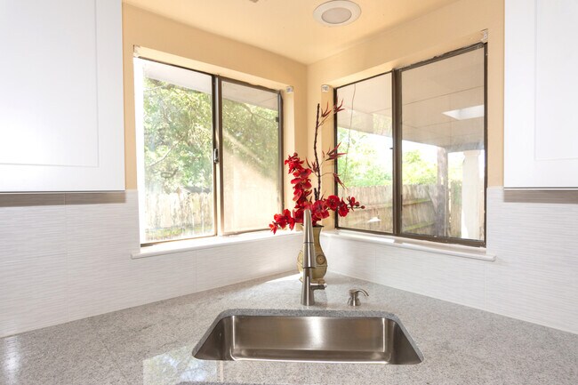 Building Photo - 13116 Amarillo Ave