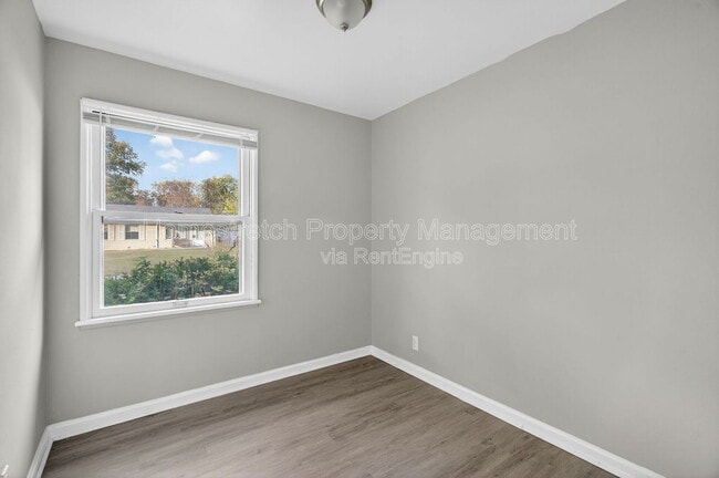 Building Photo - 1700 Dellwood Ct