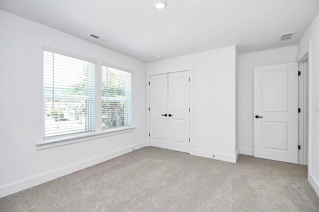 Full bedroom - third floor - 2613 Dr Carver Rd