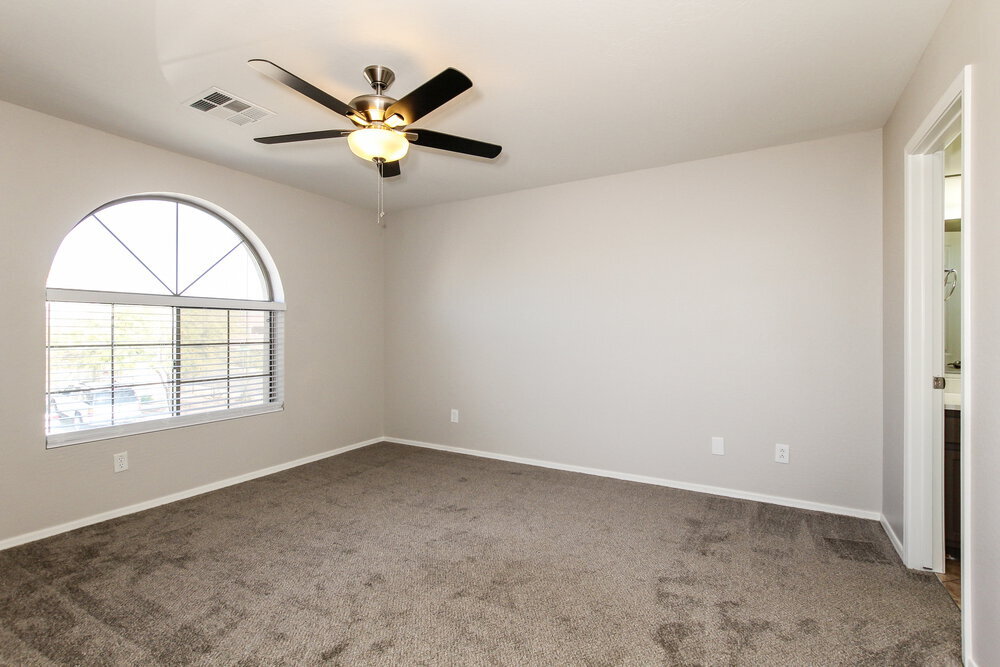 Building Photo - 23955 W Antelope Trail