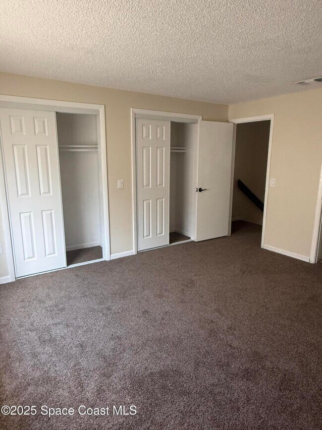 Building Photo - 124 San Juan Cir