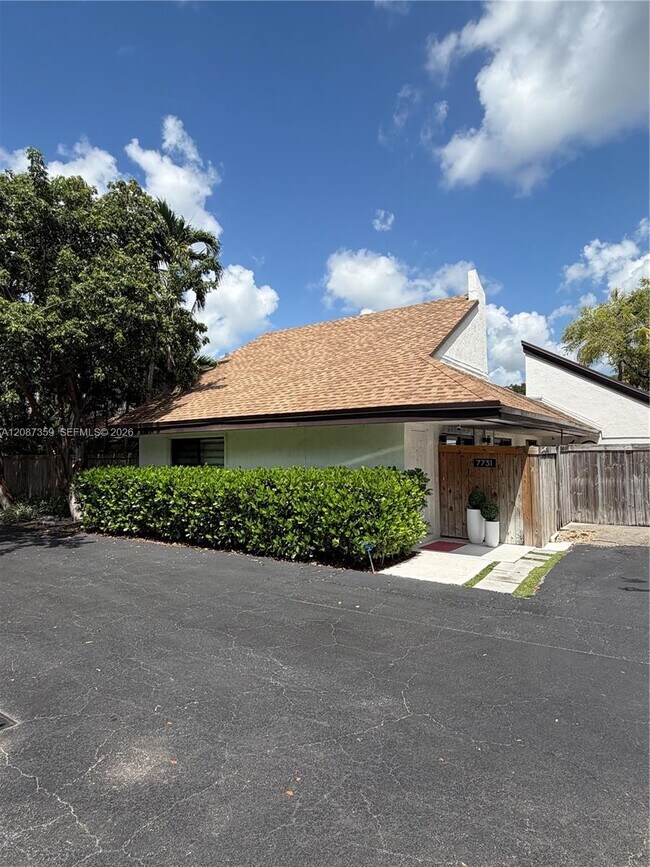 Building Photo - 7731 SW 100th St