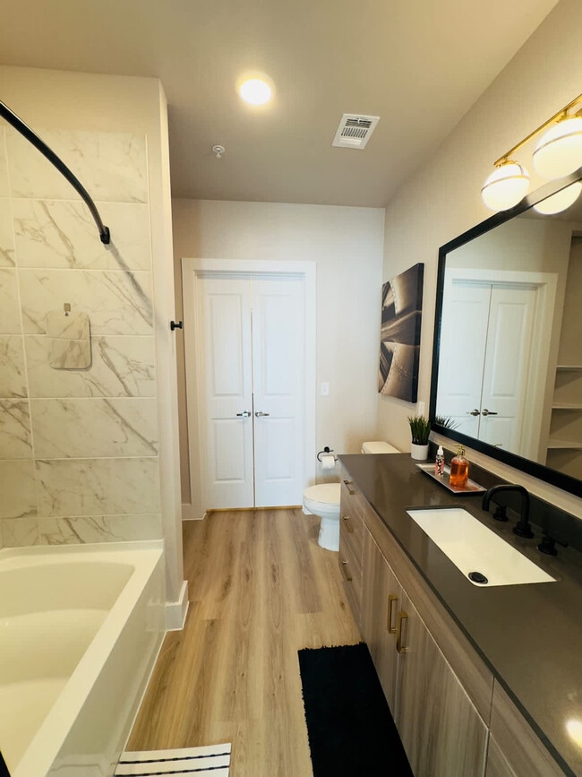 Building Photo - 12208 Tech Ridge Blvd