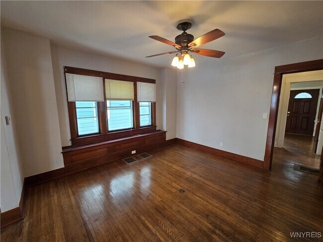 Building Photo - 137 Commonwealth Ave