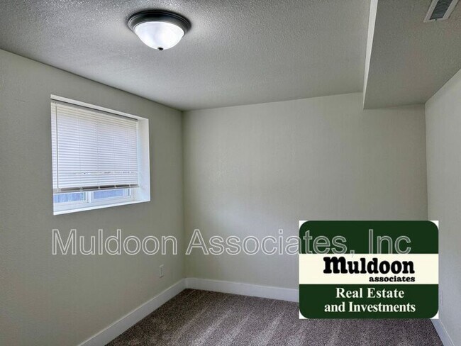 Building Photo - 3965 Colony Hills Cir